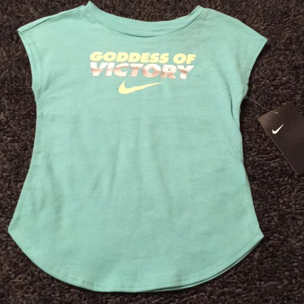 NWT toddler girls Nike tee